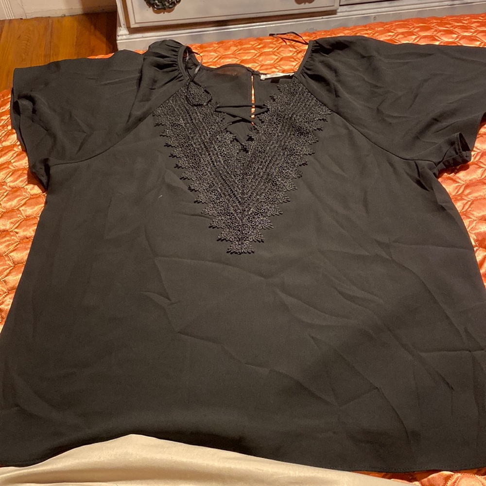 Nine Britton top